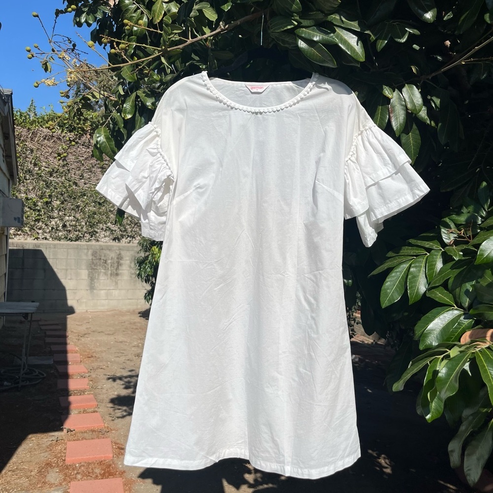 GORMAN white scoop neck ruffle tiered short sleeve pom trim mini dress